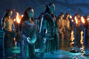 Zoe Saldaña shines in Avatar The Way of Water new trailer